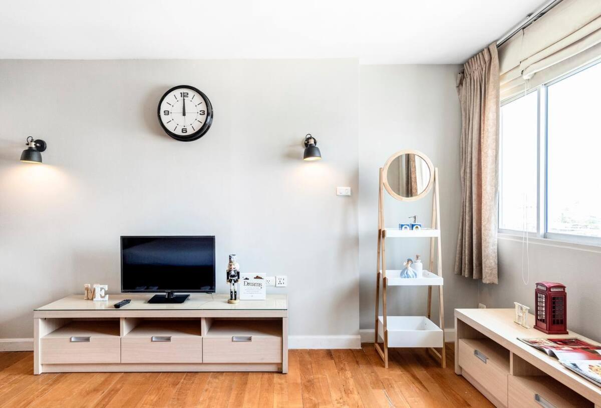 Nara Suite Residence Бангкок Екстер'єр фото