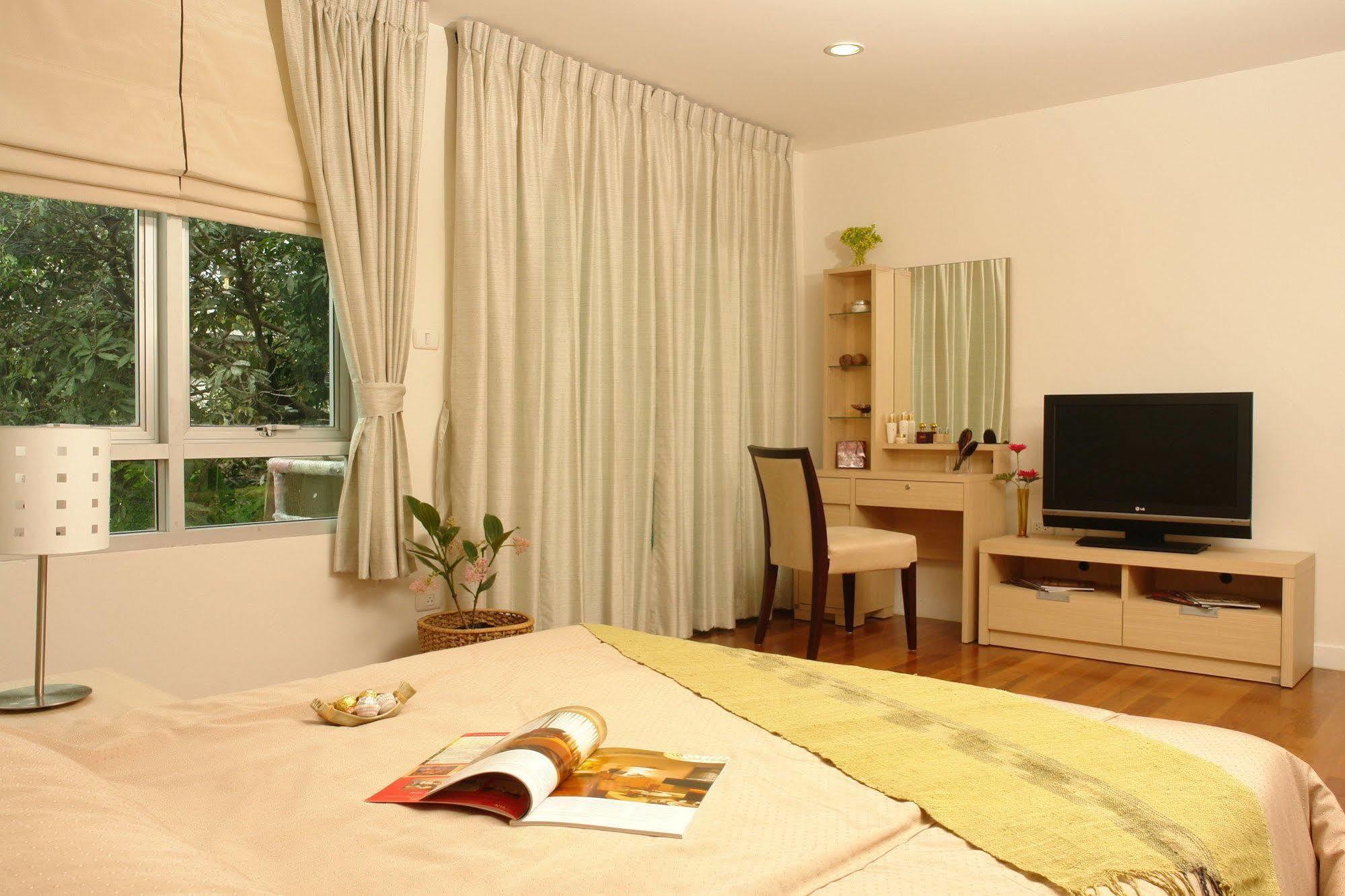 Nara Suite Residence Бангкок Екстер'єр фото